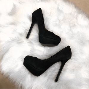 Cathy Jean Black Suede Platform Pumps